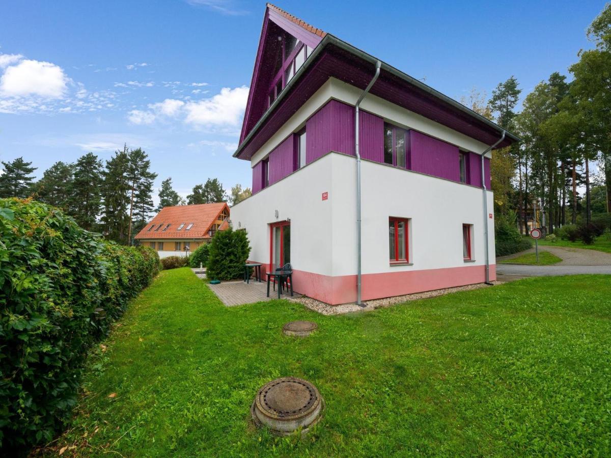 Comfortable Holiday Home In Lipno With Garden Lipno nad Vltavou Esterno foto