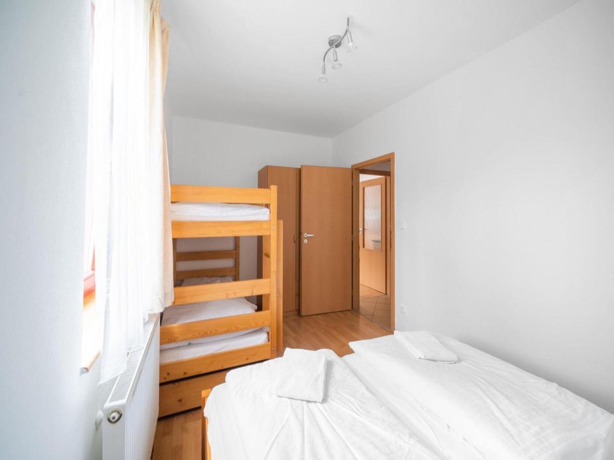 Comfortable Holiday Home In Lipno With Garden Lipno nad Vltavou Esterno foto