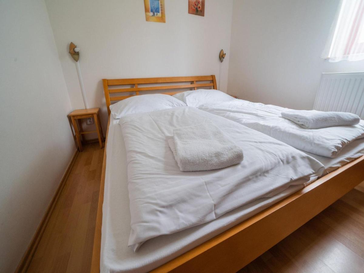 Comfortable Holiday Home In Lipno With Garden Lipno nad Vltavou Esterno foto